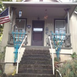 Oregon City Cottage on the Hill